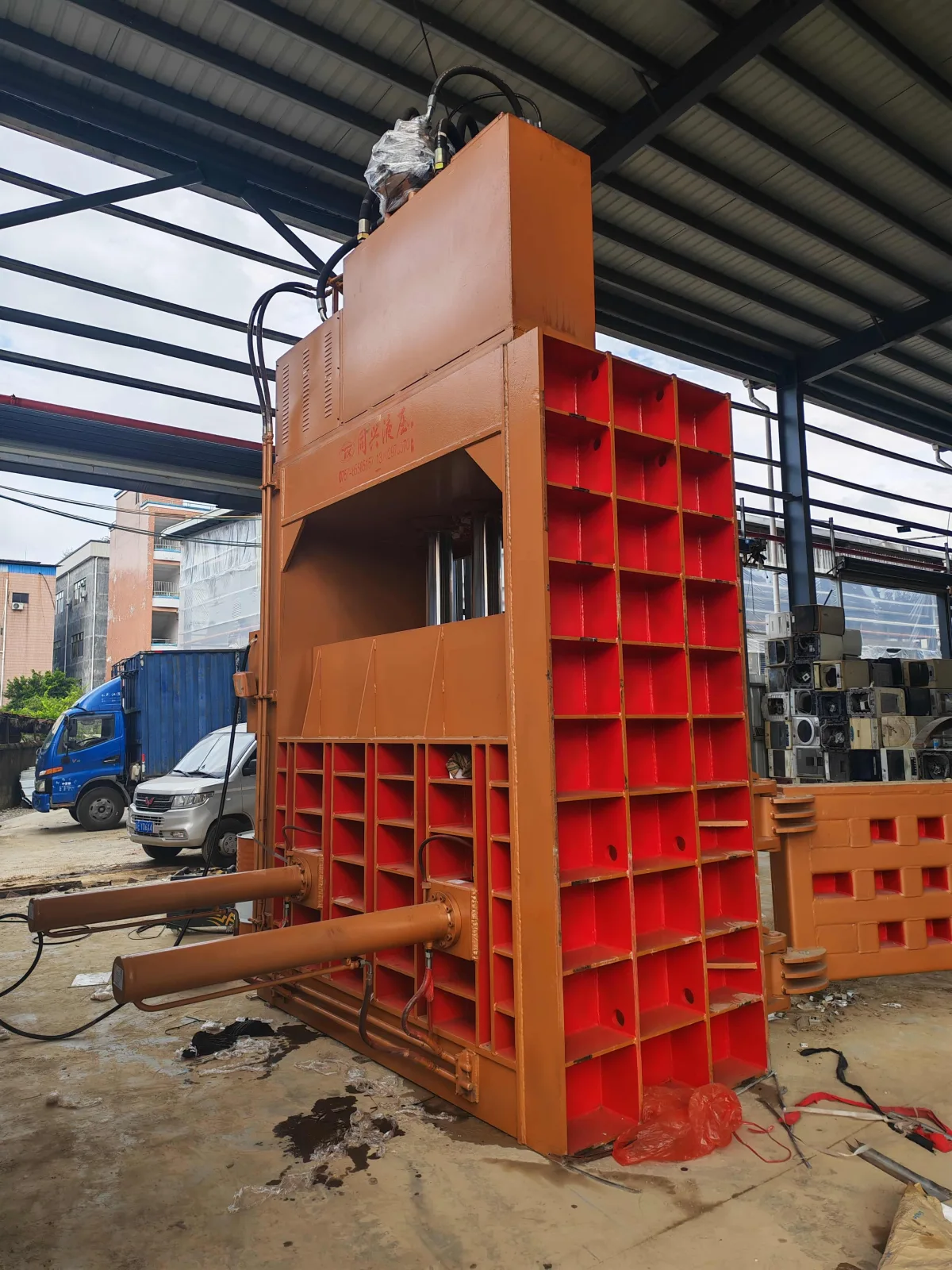 420T Vertical Metal Baler for Scrap Aluminum & Aluminum Alloy Recycling image 9