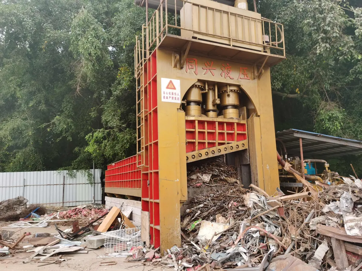 Fast Blade Change Hydraulic Gantry Shear | High-Speed Scrap Steel Cutting photo 5