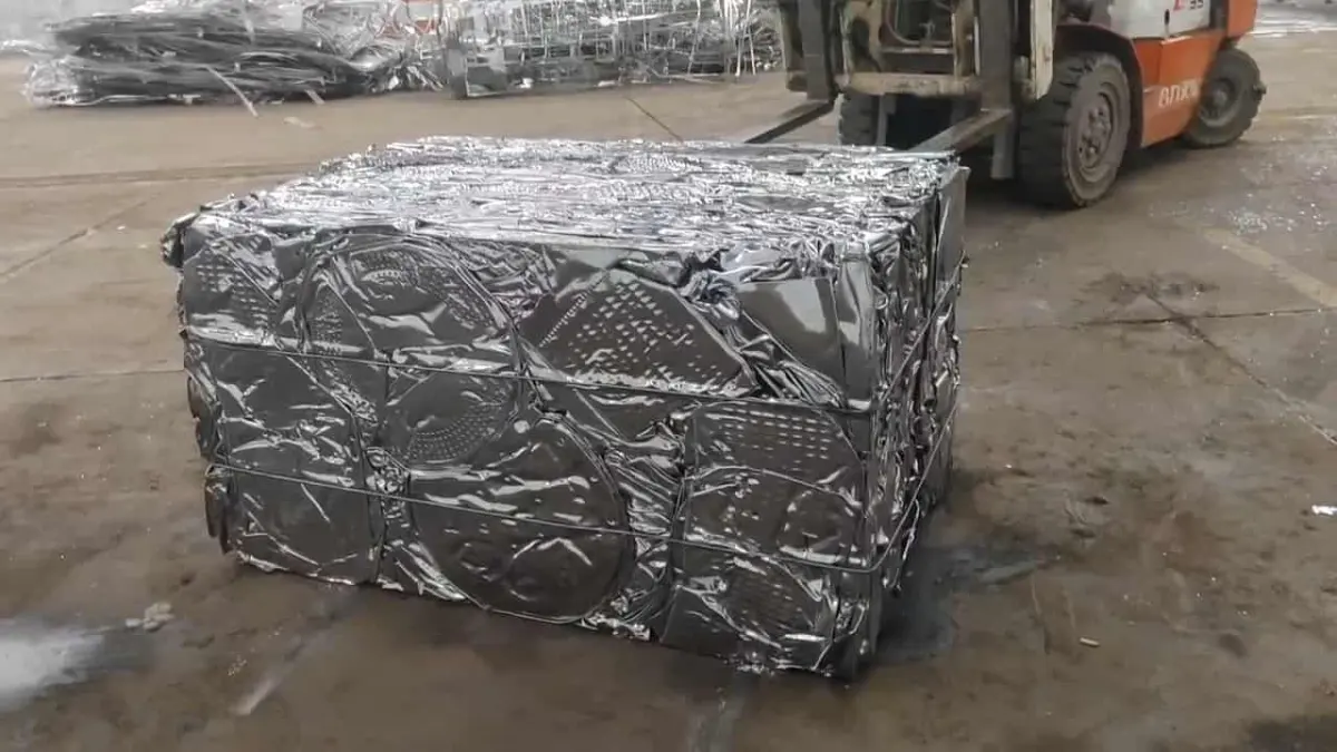 Horizontal Metal Baler
