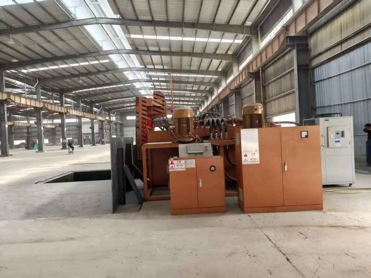 Double Main Cylinder Baler photo 8