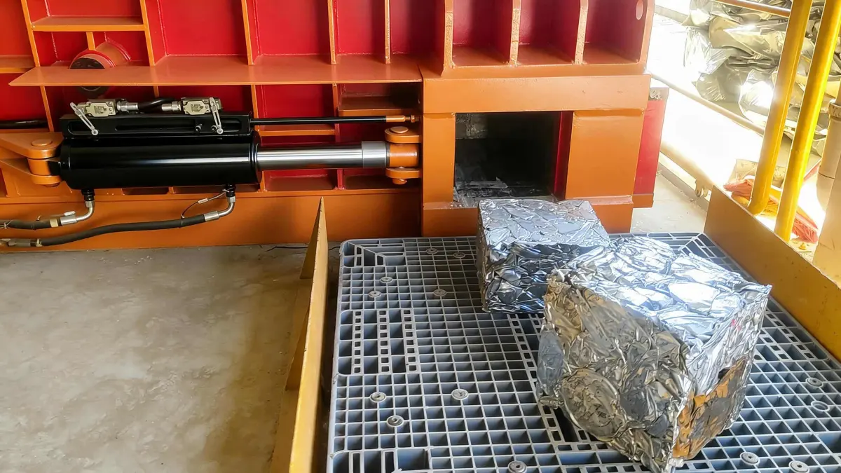 Horizontal Metal Baler – Side Push