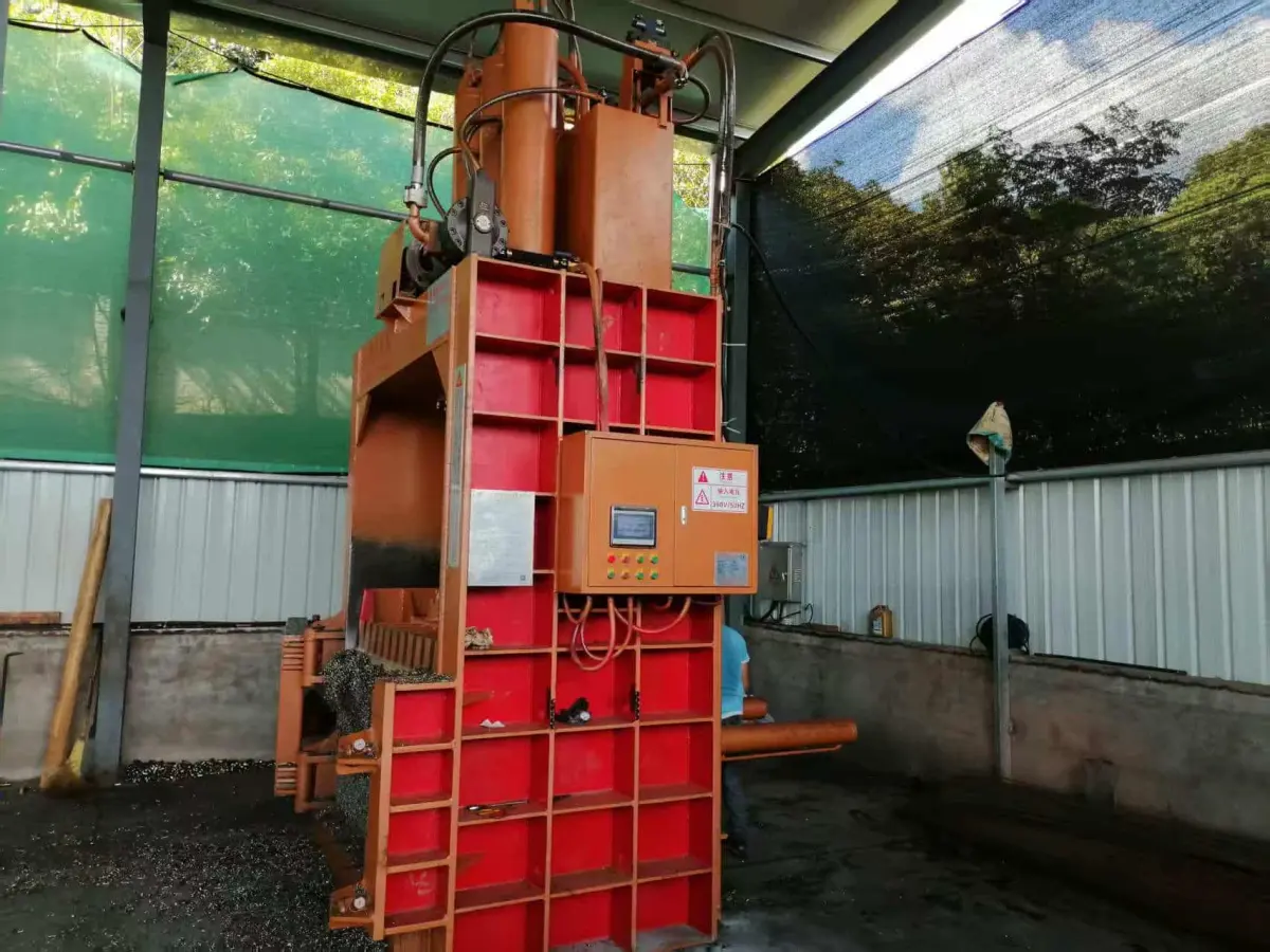 Vertical Stainless Steel & Aluminum Baler