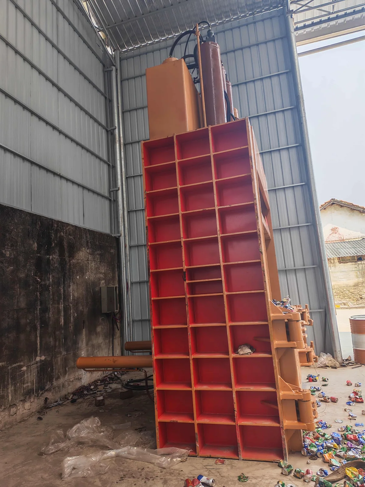 370T Vertical Metal Baler for Waste Aluminum Can Recycling image 7