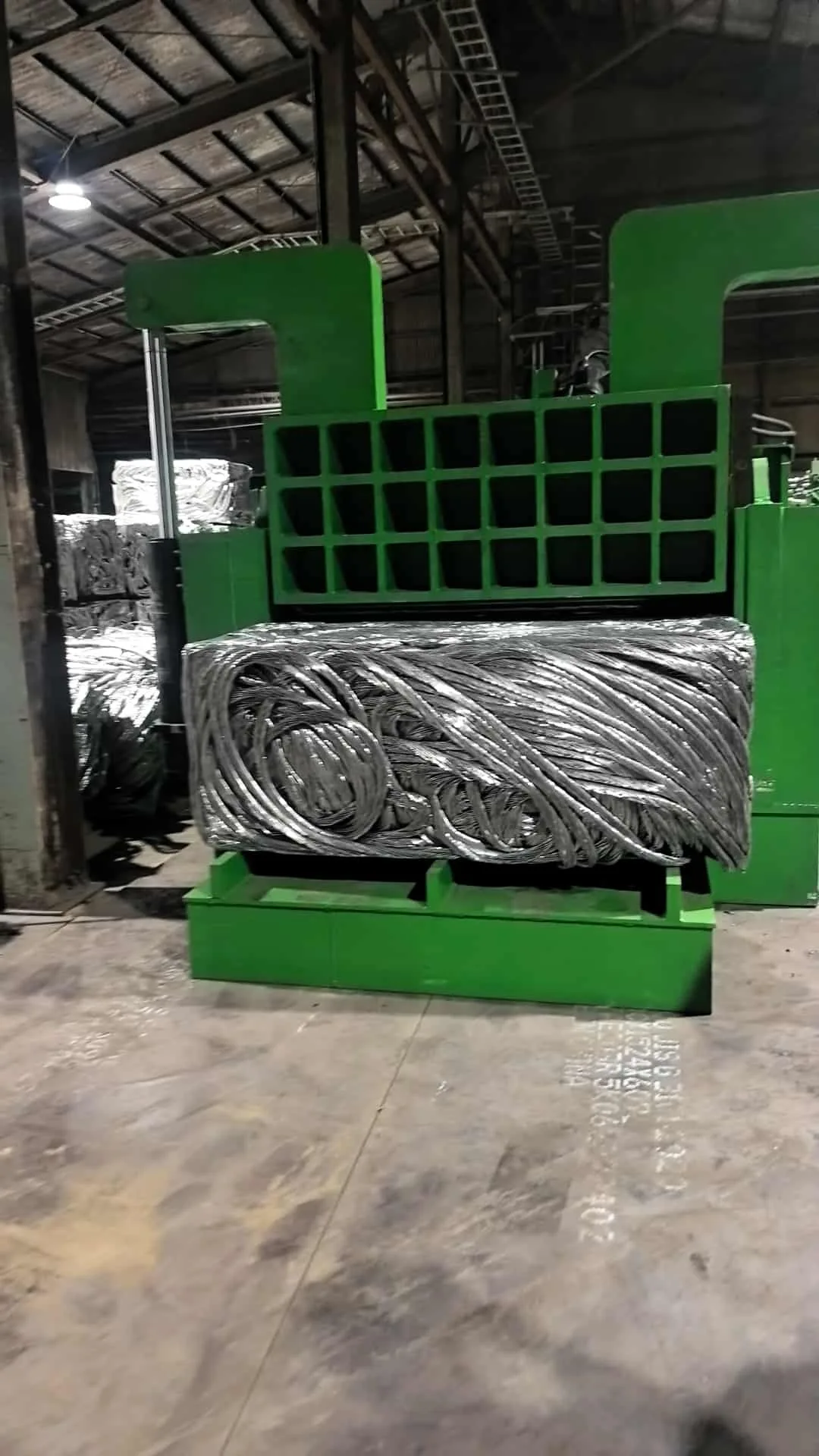 800T Horizontal Metal Baling Machine Commissioned in Japan image 12