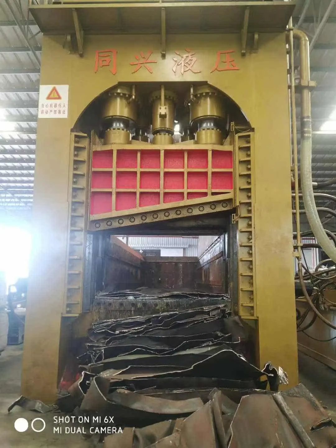 Fast Blade Change Hydraulic Gantry Shear | High-Speed Scrap Steel Cutting