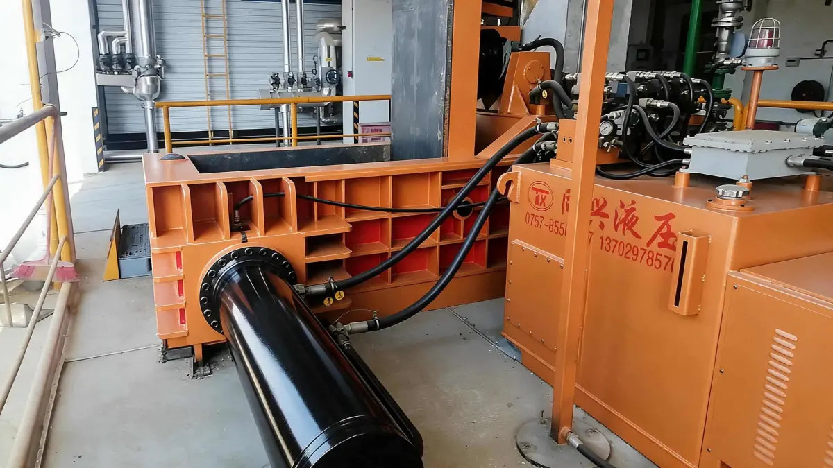Horizontal Metal Baler – Side Push