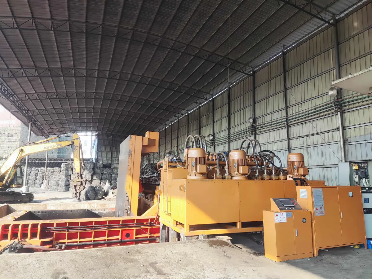 Double Main Cylinder Baler photo 7