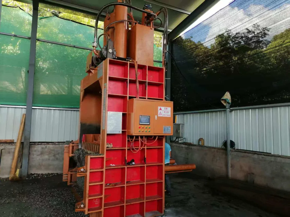 300T Vertical Metal Baler for Scrap Metal Wire & Turnings image 8